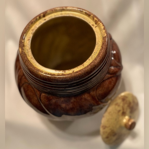 Vintage Gonder 8.5" Yellow & Brown Drip/Sponge P-24 U.S.A Swirl Round Cookie Jar - Picture 12 of 12